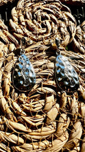 Load image into Gallery viewer, Silver Matted Drop Earrings
